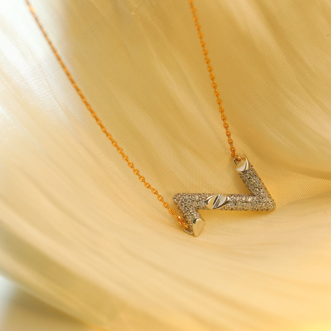 [Royal Top]VOLT SILVER DIAMOND PEDANT NECKLACE