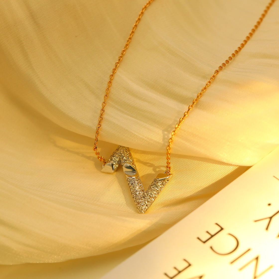 [Royal Top]VOLT SILVER DIAMOND PEDANT NECKLACE