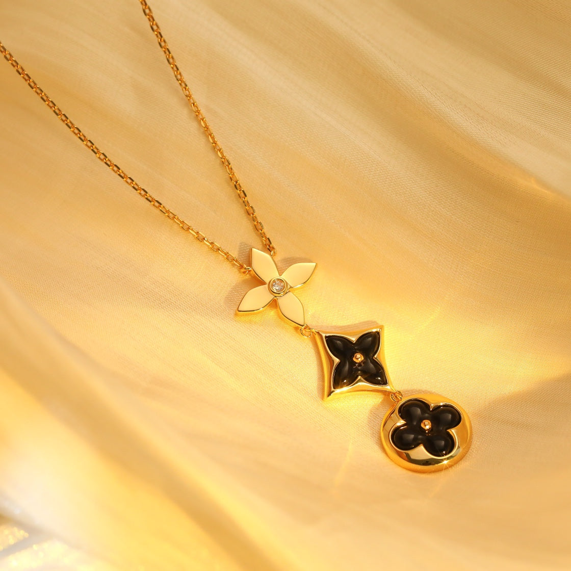 [Royal Top]STAR AND SUN ONYX PINK GOLD NECKLACE