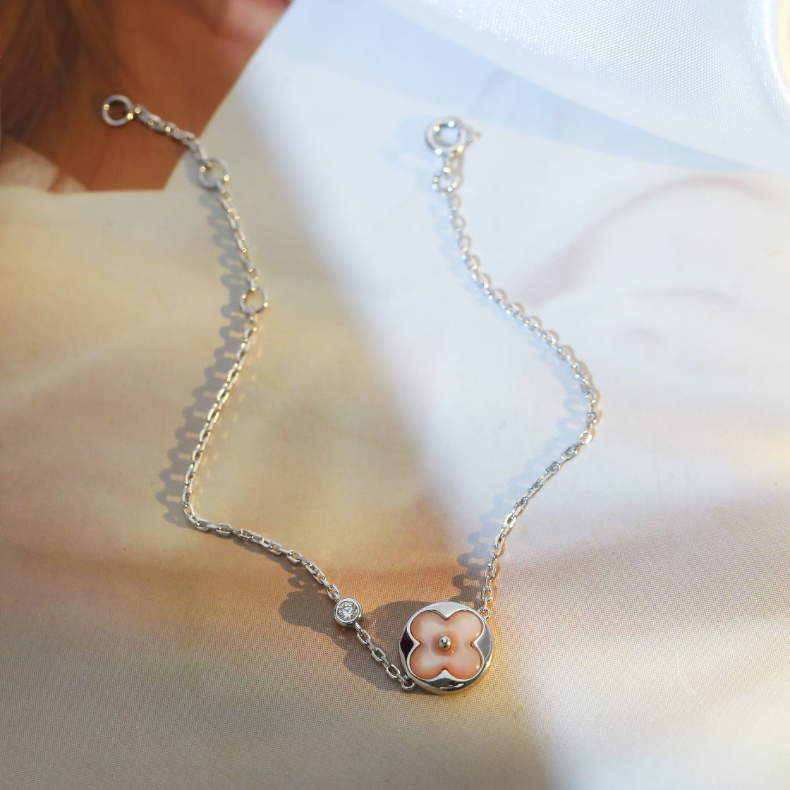 [Royal Top]SUN MOTIF PINK MOP SILVER BRACELET