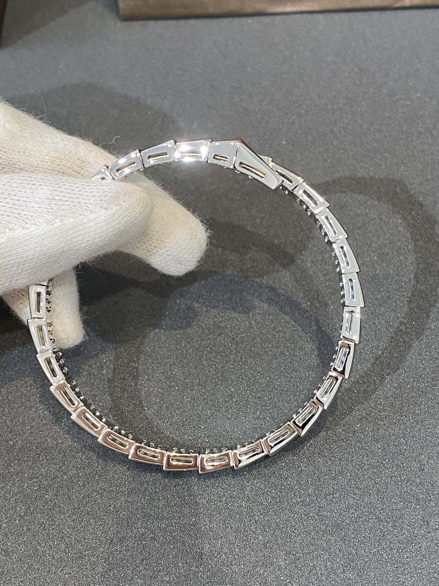 [Royal Top]SERPENTI BRACELET DIAMONDS SILVER