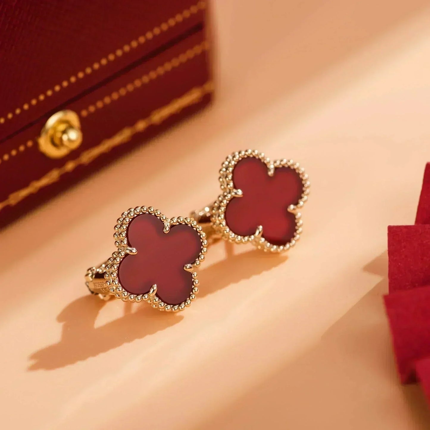 [Royal Top]CLOVER MEDIUM 1 MOTIFS CARNELIAN  EARRINGS