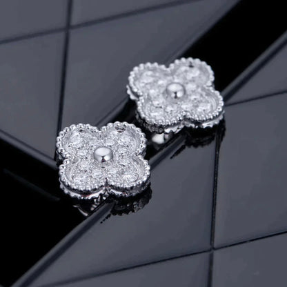 [Royal Top]CLOVER 1 MOTIFS DIAMOND STUD EARRINGS SILVER