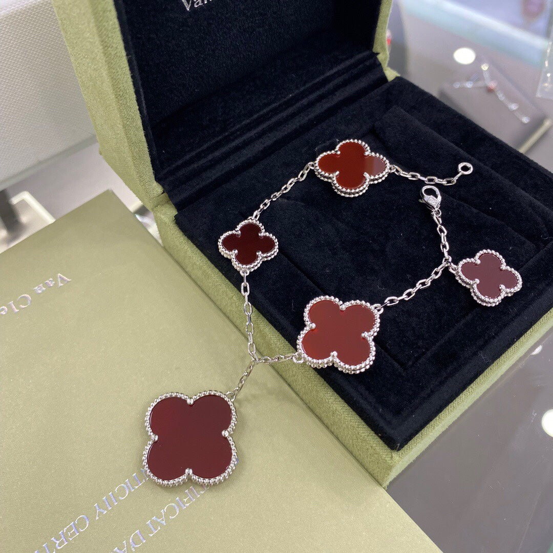 [Royal Top]CLOVER 5 MOTIFS SIVLER CARNELIAN BRACELET