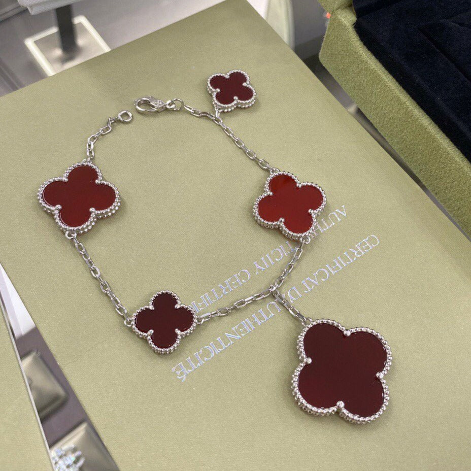 [Royal Top]CLOVER 5 MOTIFS SIVLER CARNELIAN BRACELET