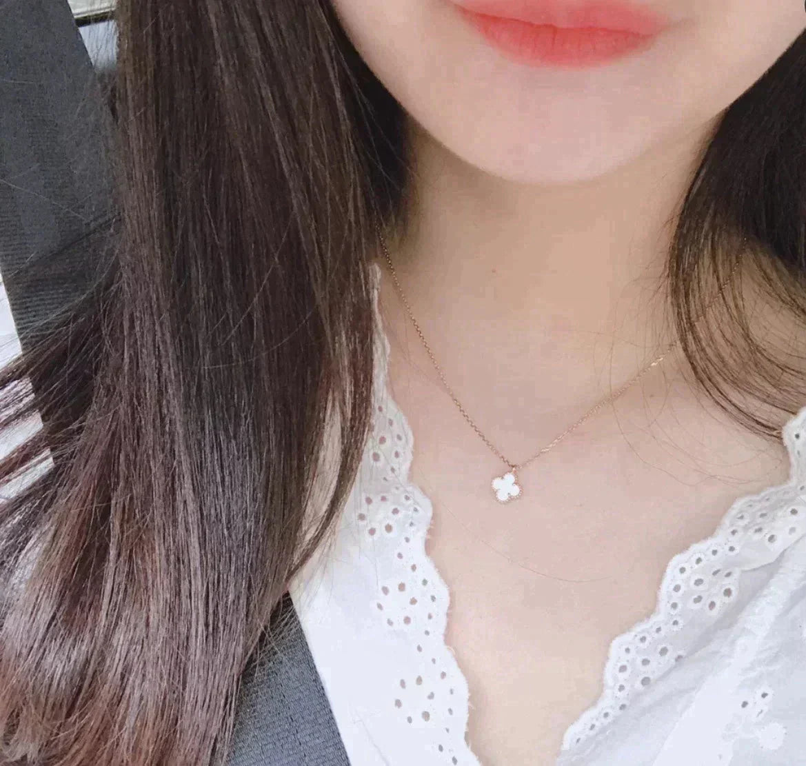 [Royal Top]CLOVER MINI 9.5MM WHITE MOTHER-OF-PEARL NECKLACE