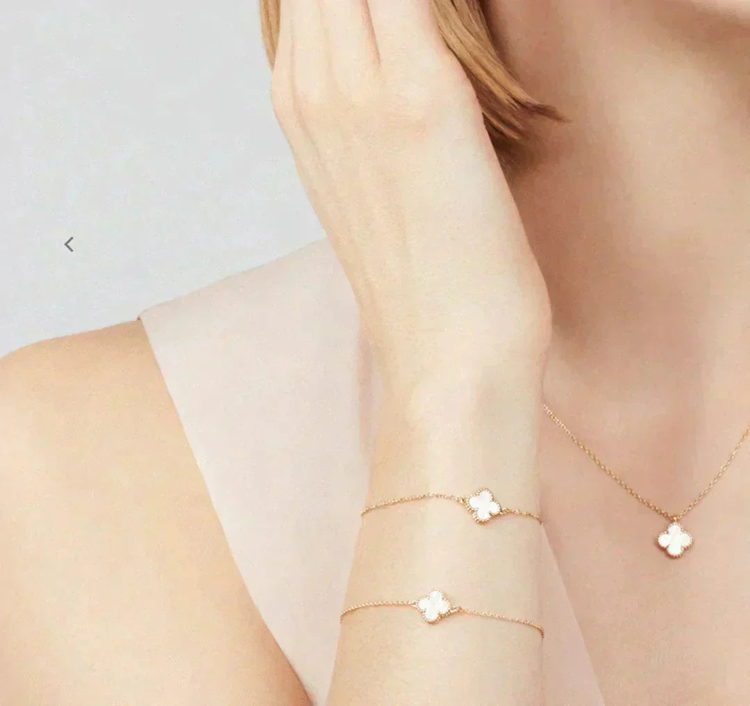 [Royal Top]CLOVER MINI 9.5MM WHITE MOTHER-OF-PEARL NECKLACE