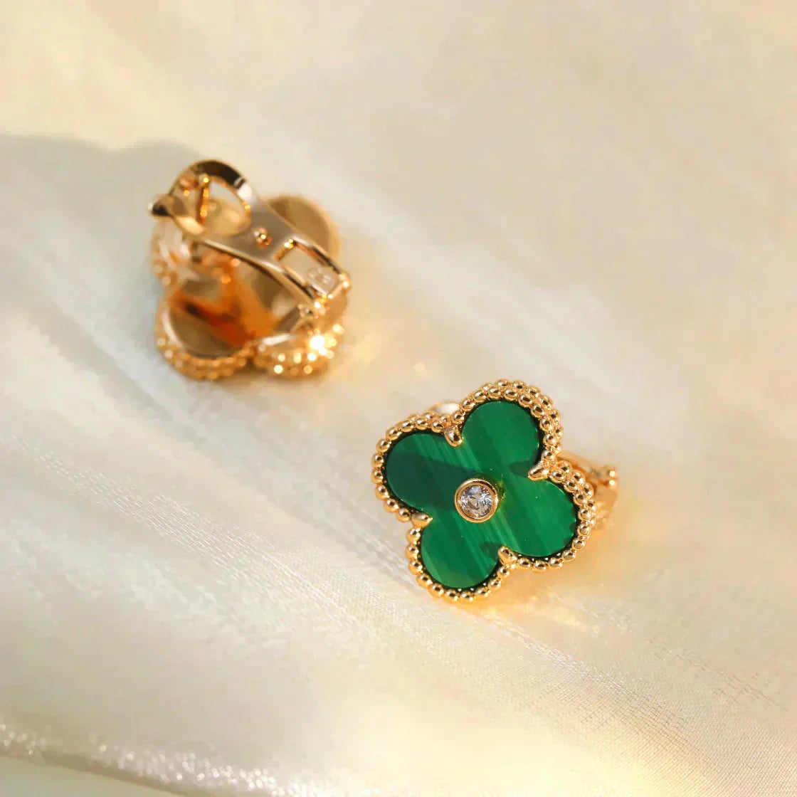[Royal Top]CLOVER MEDIUM 1 MOTIFS MALACHITE DIAMOND EARRINGS