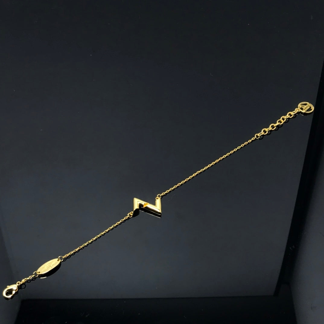 [Royal Top]VOLT LV LOGO BRACELET