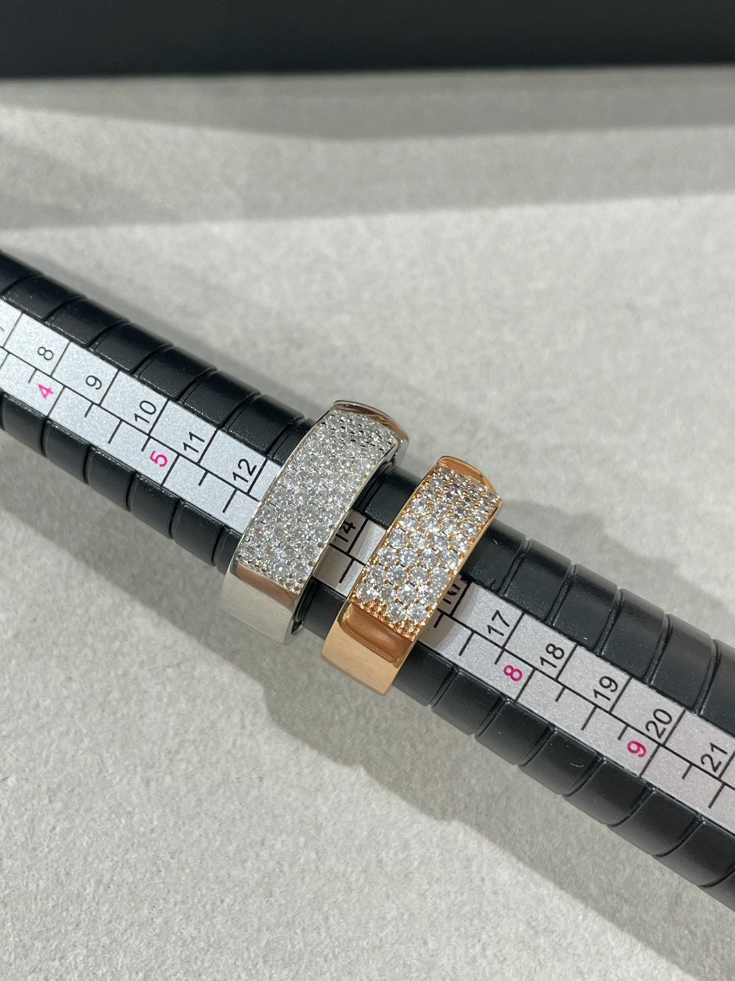 [Royal Top]LIENS EVIDENCE  DIAMOND PAVED RING