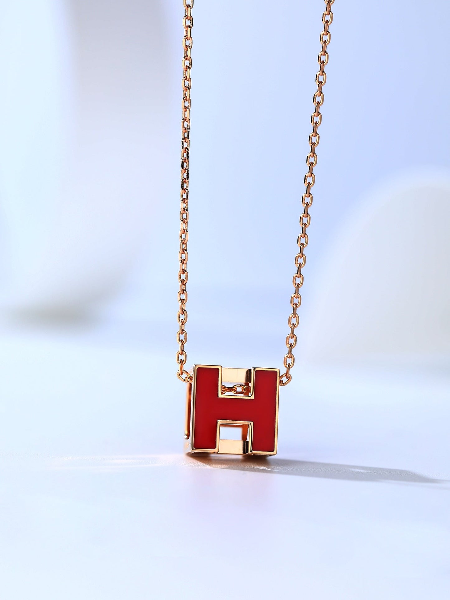 [Royal Top]H CAGE PINK GOLD NECKLACE