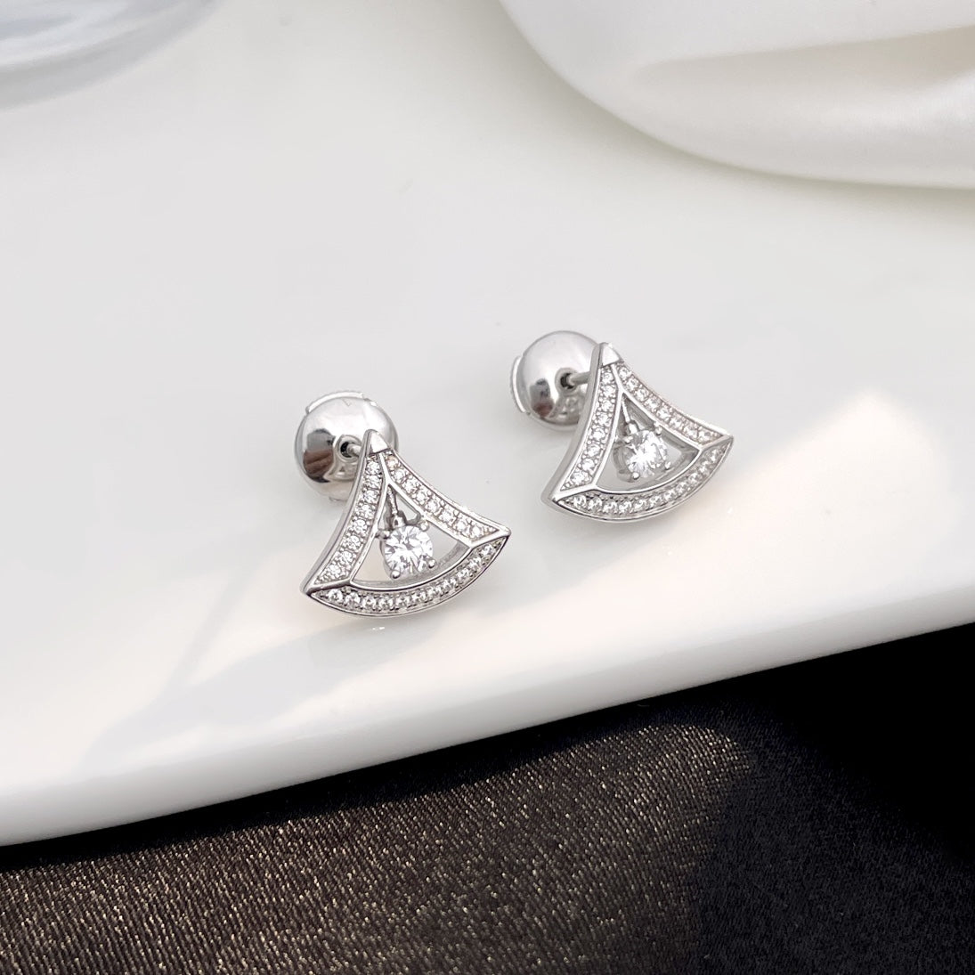 [Royal Top]DREAM MINI DIAMOND STUD EARRINGS