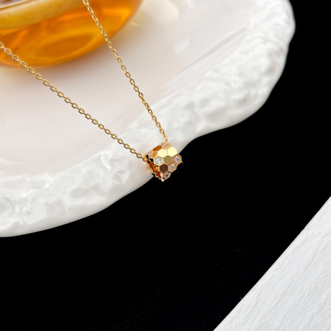 [Royal Top]BEE MINI PEDANT DIAMOND NECKLACE
