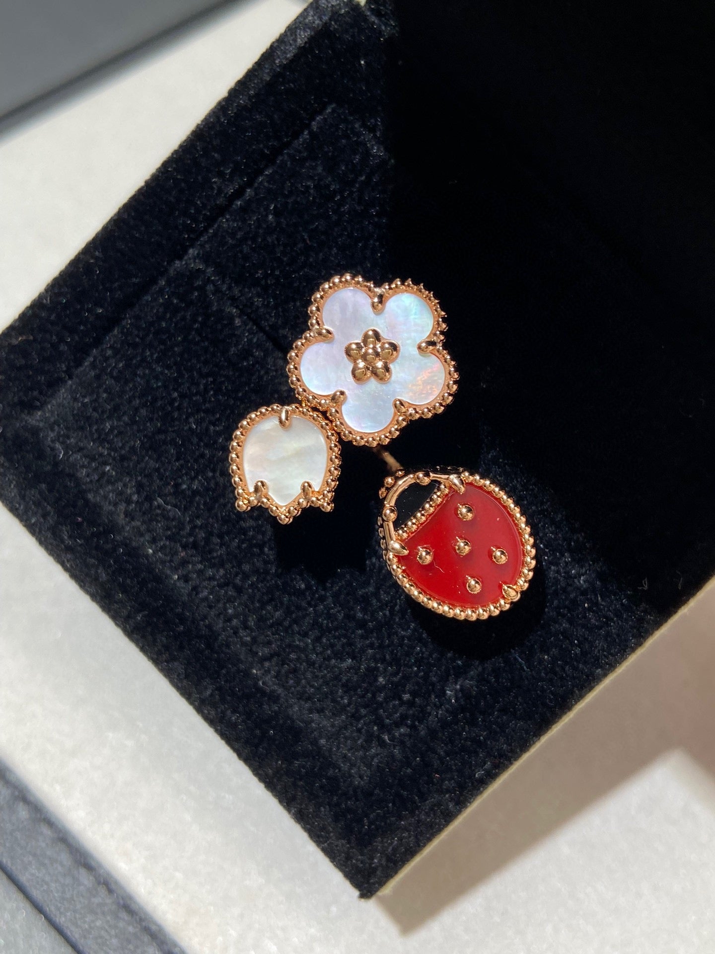 [Royal Top]LUCKY 3 MOTIF ROSE GOLD RING
