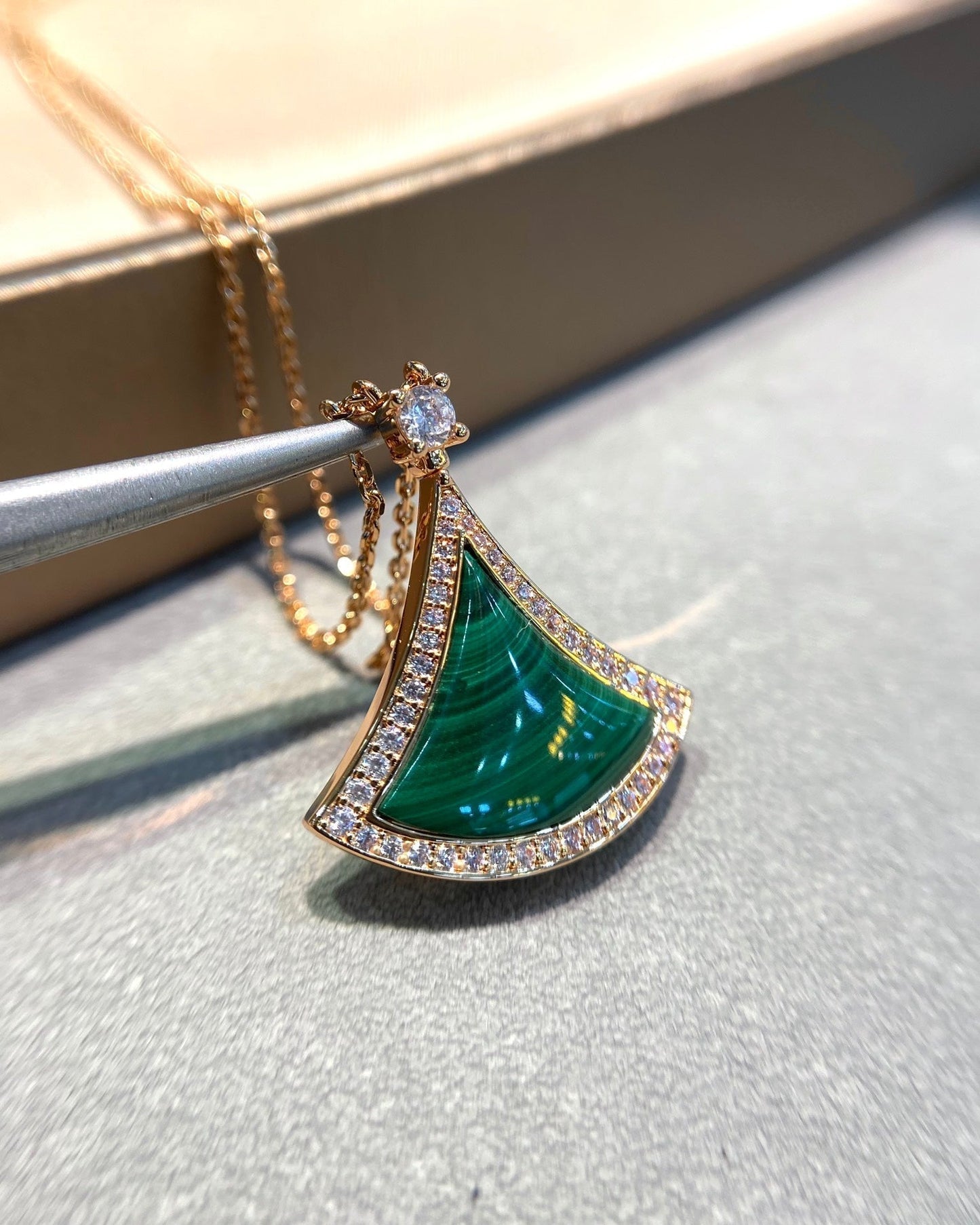 [Royal Top]DREAM MALACHITE DIAMOND PAVED PINK GOLD NECKLACE