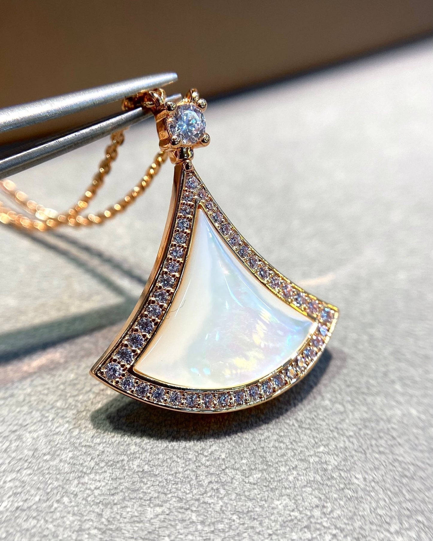 [Royal Top]DREAM MOP DIAMOND PAVED PINK GOLD NECKLACE