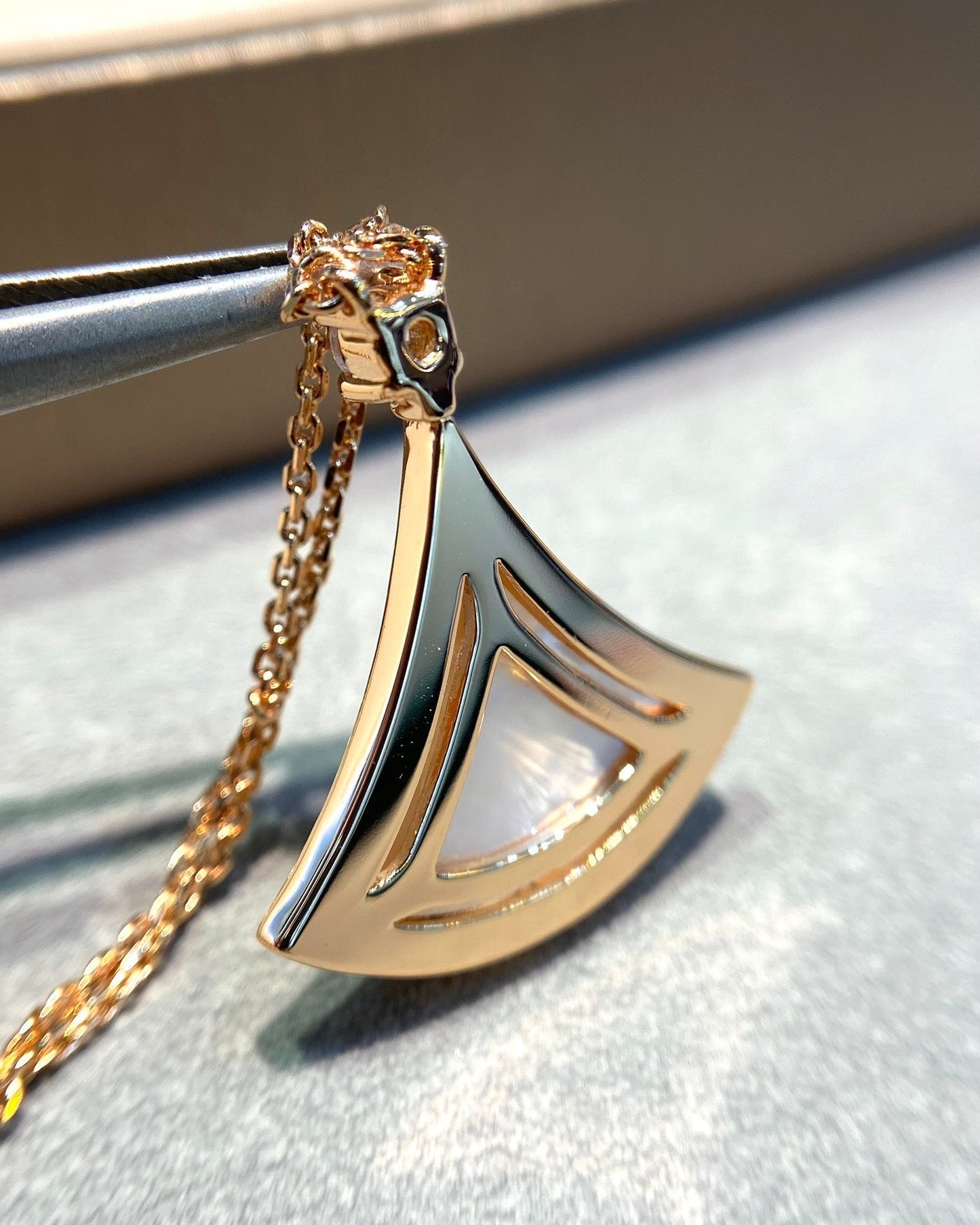 [Royal Top]DREAM MOP DIAMOND PAVED PINK GOLD NECKLACE