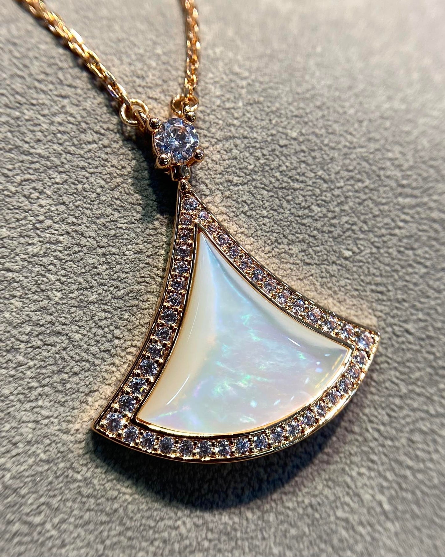 [Royal Top]DREAM MOP DIAMOND PAVED PINK GOLD NECKLACE