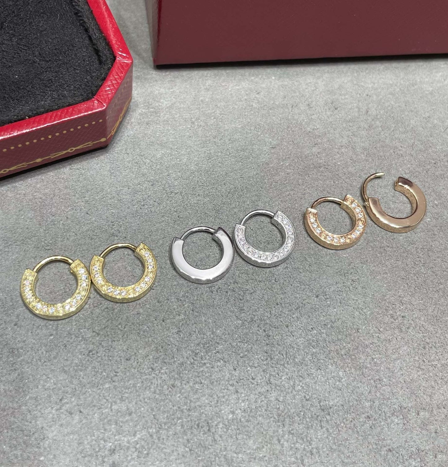 [Royal Top]LOVE DIAMOND EARRINGS