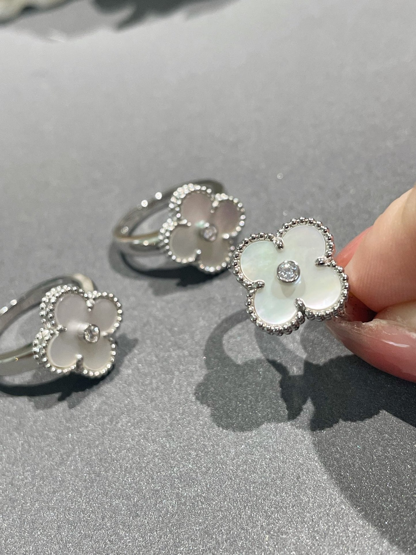 [Royal Top]CLOVER SILVER MOP DIAMOND RING