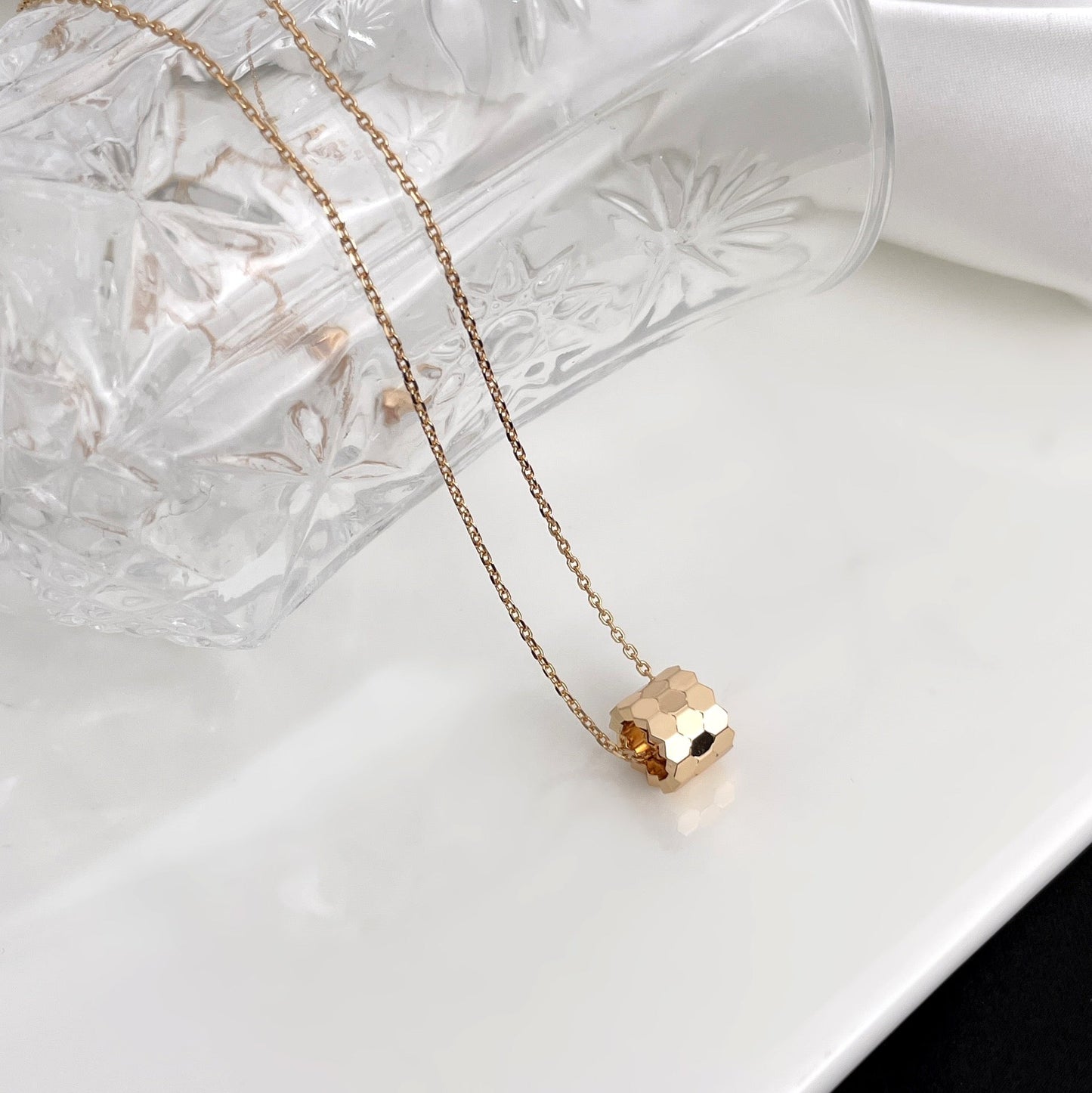 [Royal Top]BEE MINI NECKLACE