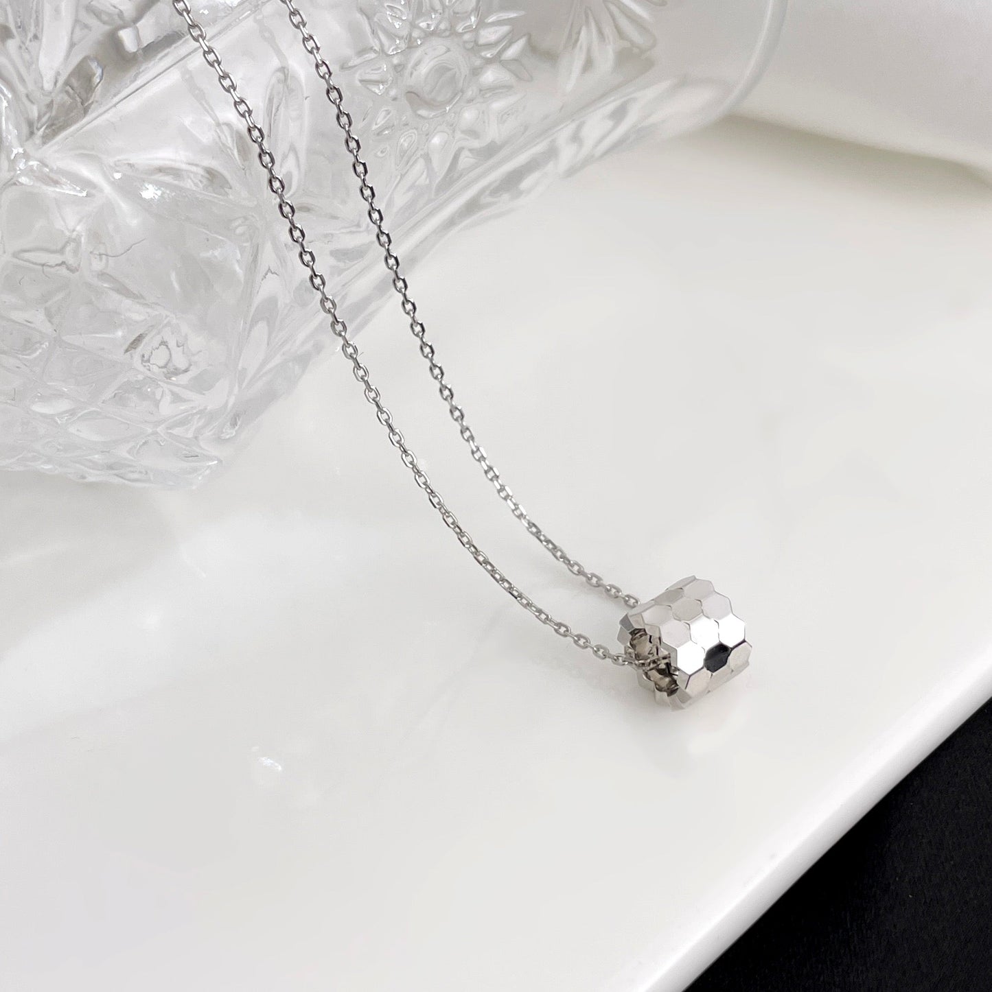 [Royal Top]BEE MINI NECKLACE