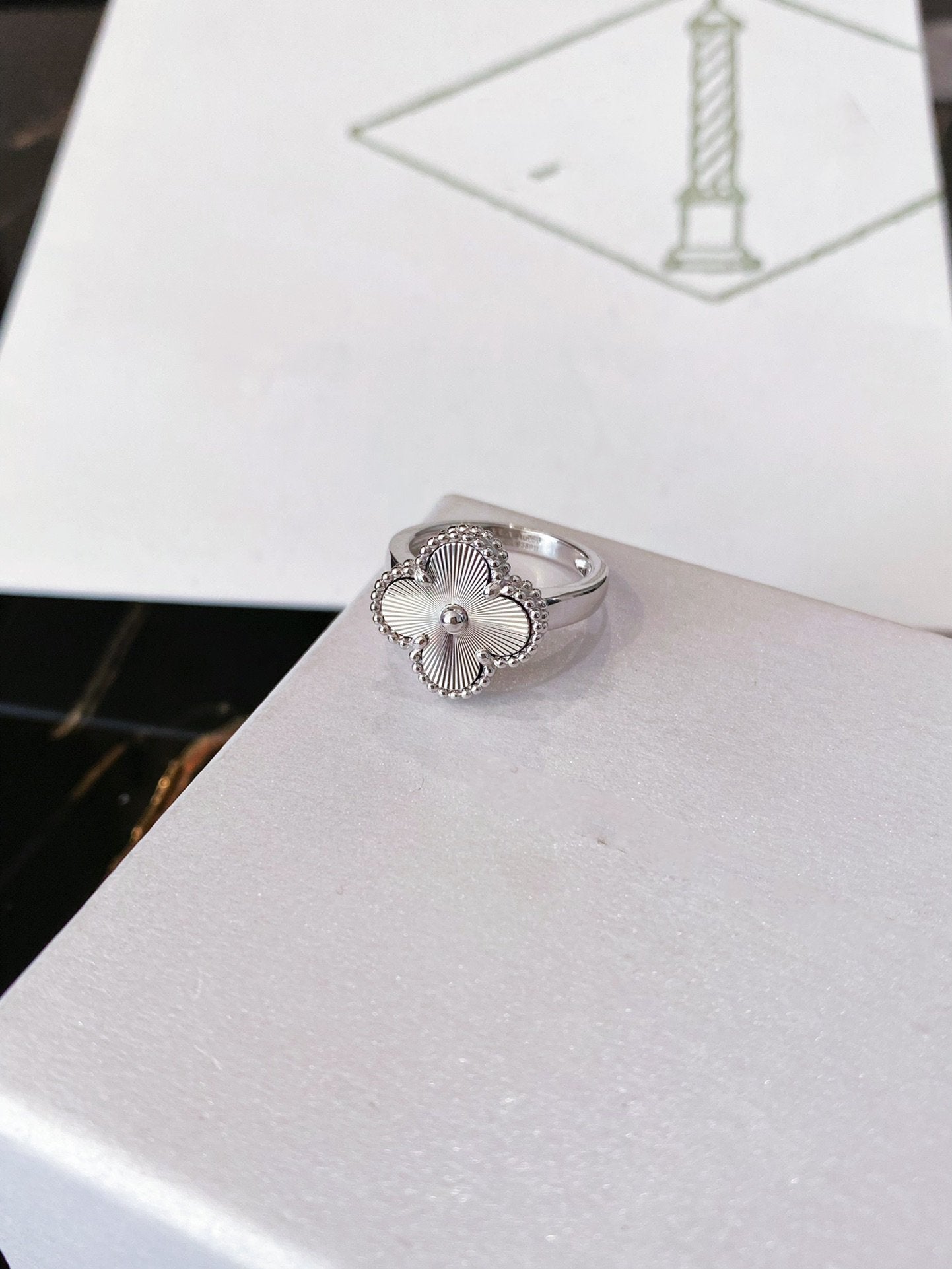 [Royal Top]CLOVER SILVER RING