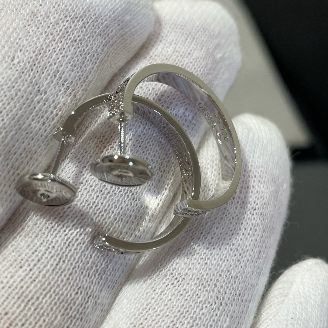 [Royal Top]LOVE DIAMOND SILVER HOOP EARRINGS