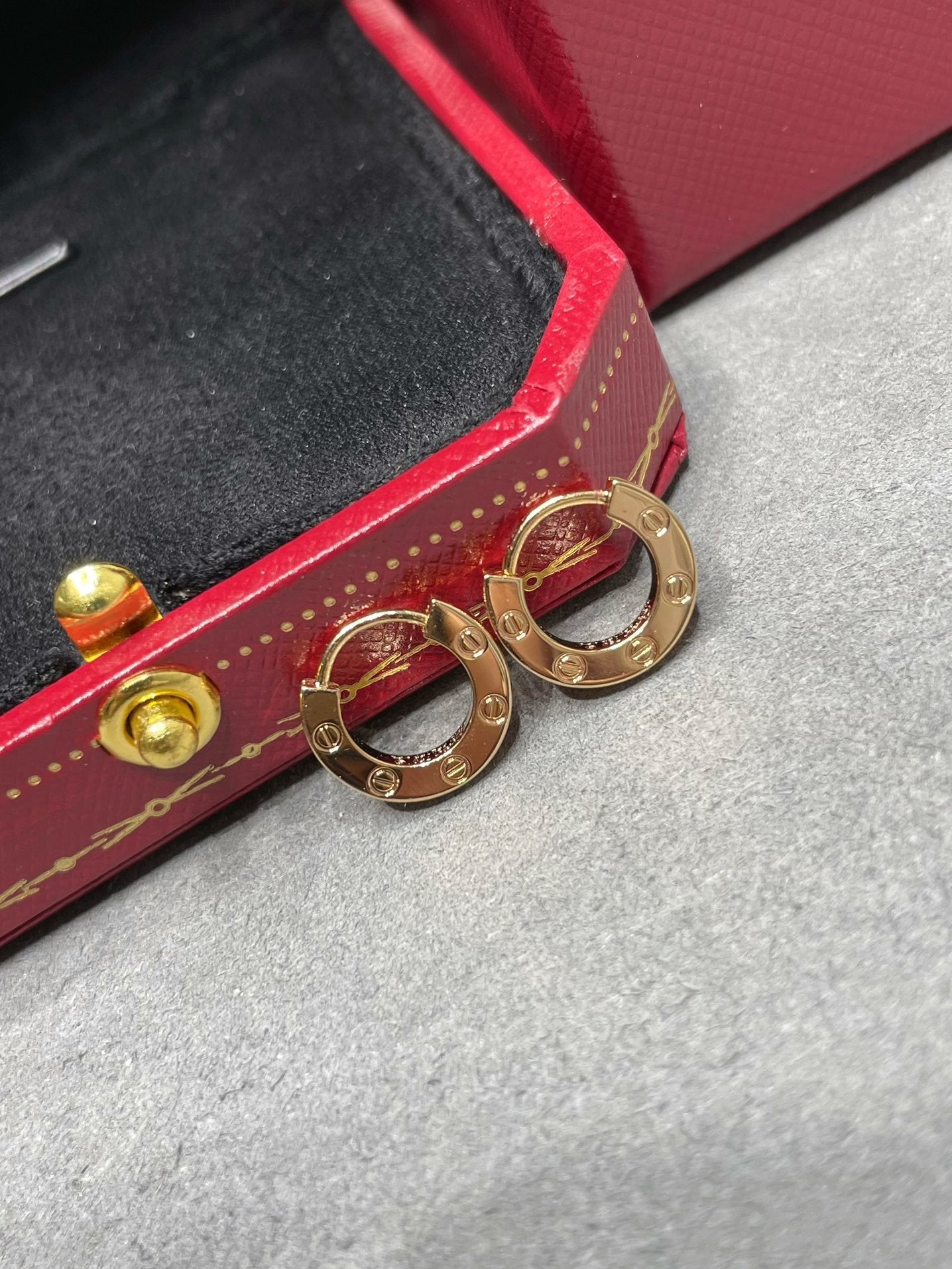[Royal Top]LOVE MINI EARRINGS