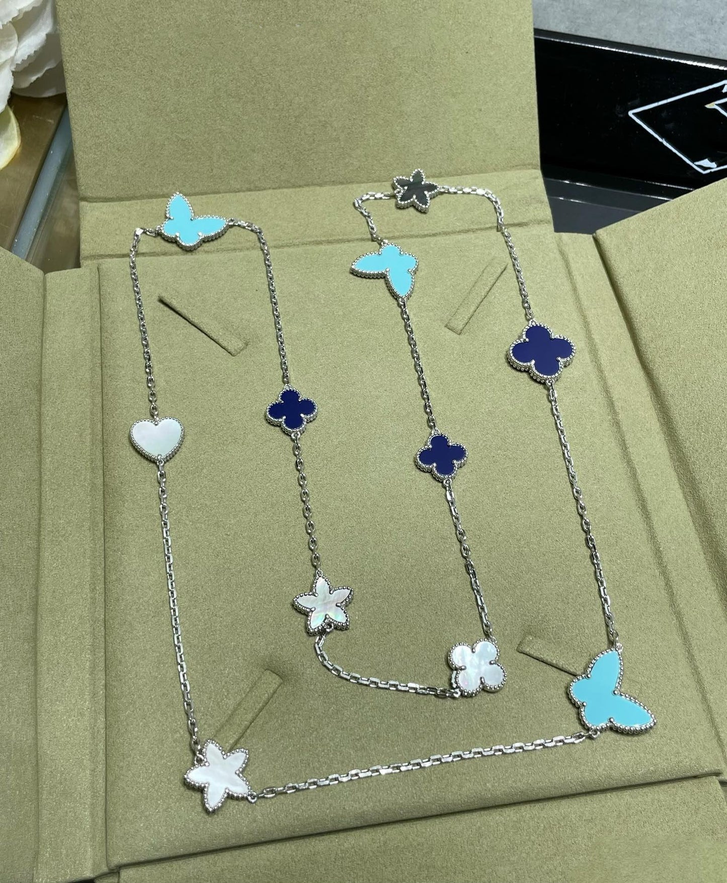 [Royal Top]LUCKY CLOVER SILVER 11 MOTIF NECKLACE