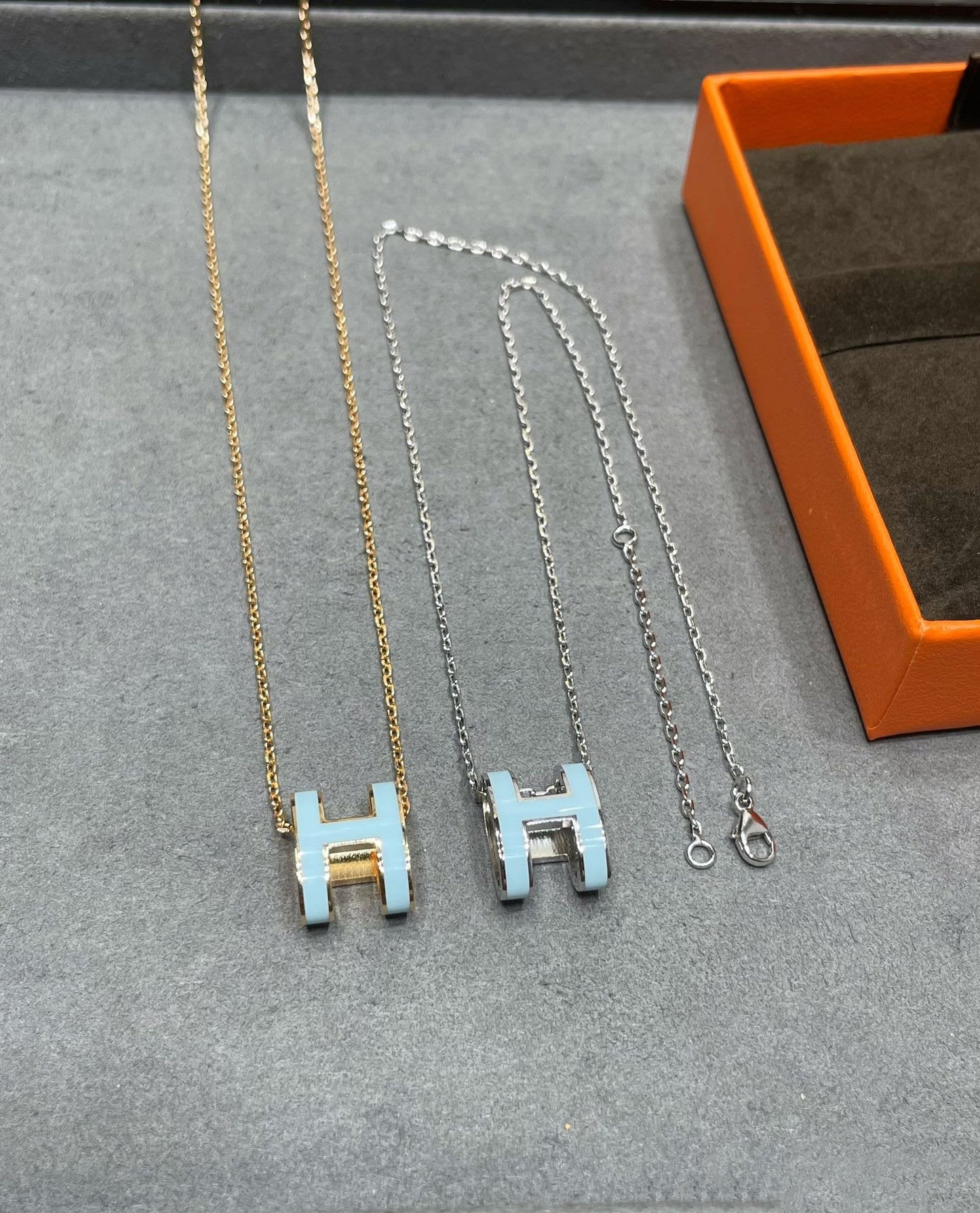 [Royal Top]POP H SKY BLUE NECKLACE