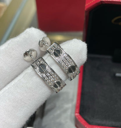 [Royal Top]LOVE CERAMIC DIAMOND PAVED SILVER EARRINGS