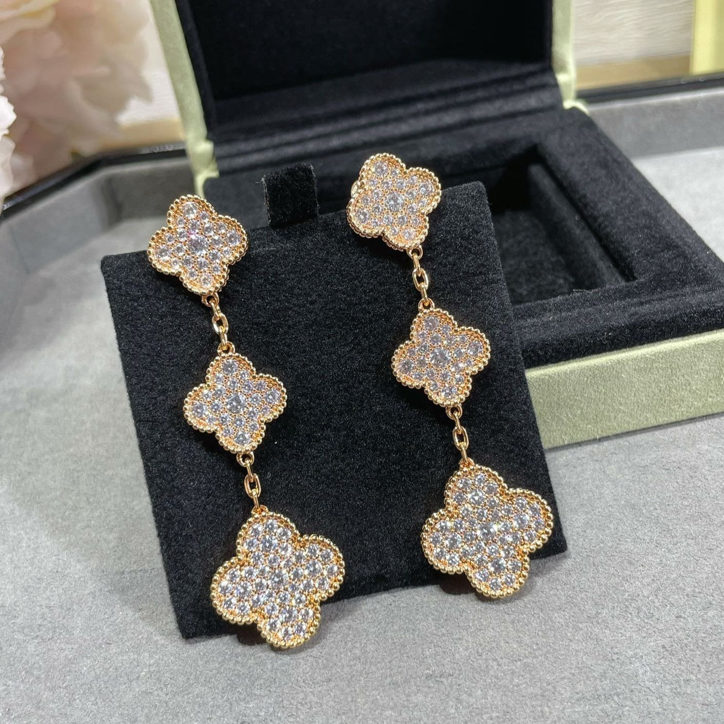 [Royal Top]CLOVER 3 MOTIFS DIAMOND PAVED ROSE GOLD EARRINGS