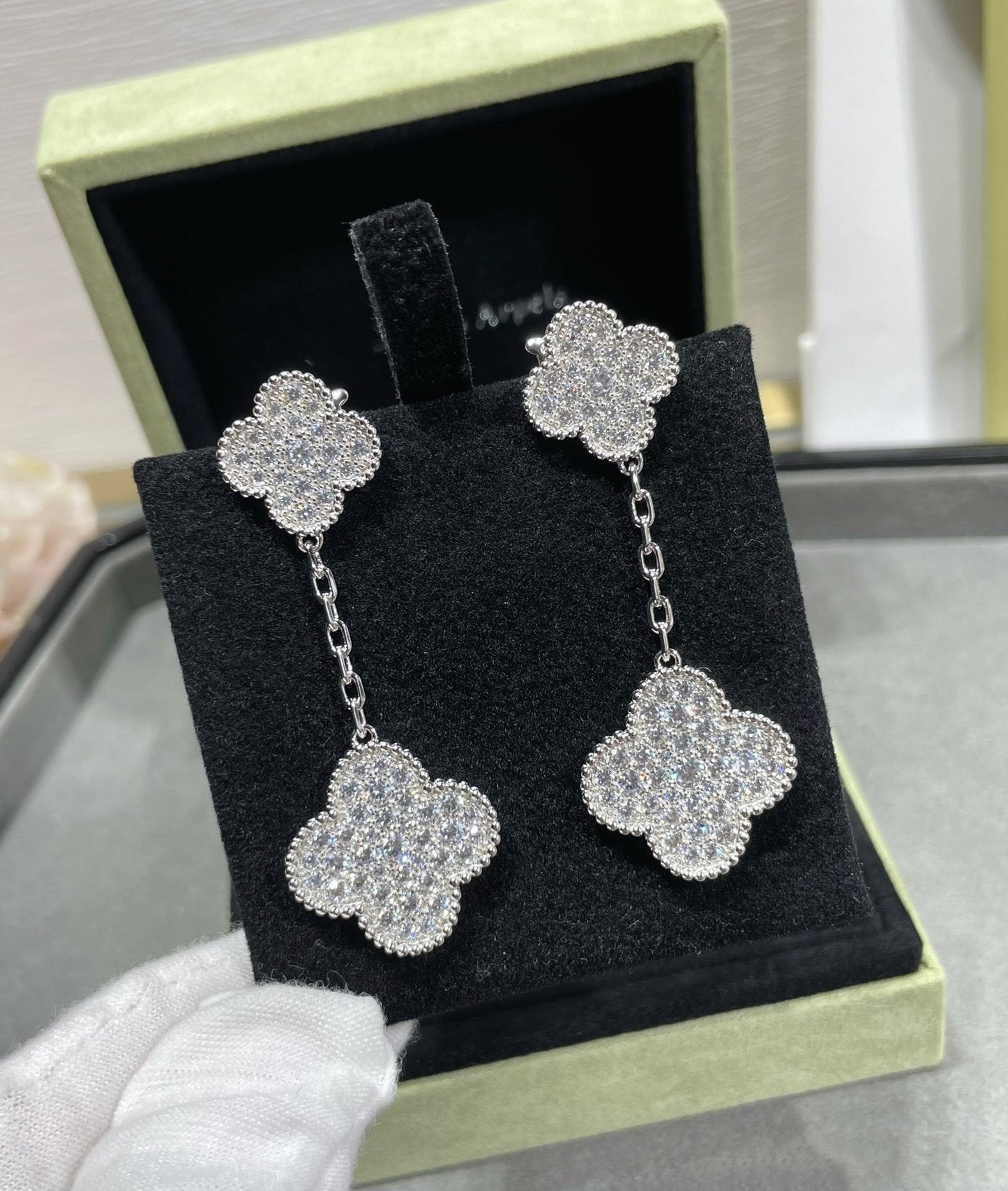 [Royal Top]CLOVER 2 MOTIFS DIAMOND PAVED SILVER EARRINGS