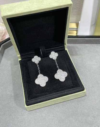 [Royal Top]CLOVER 2 MOTIFS DIAMOND PAVED SILVER EARRINGS
