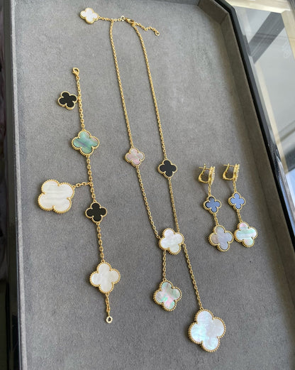 [Royal Top]CLOVER 3 MOTIF MOP ONYX DARK MOP PINK GOLD EARRINGS