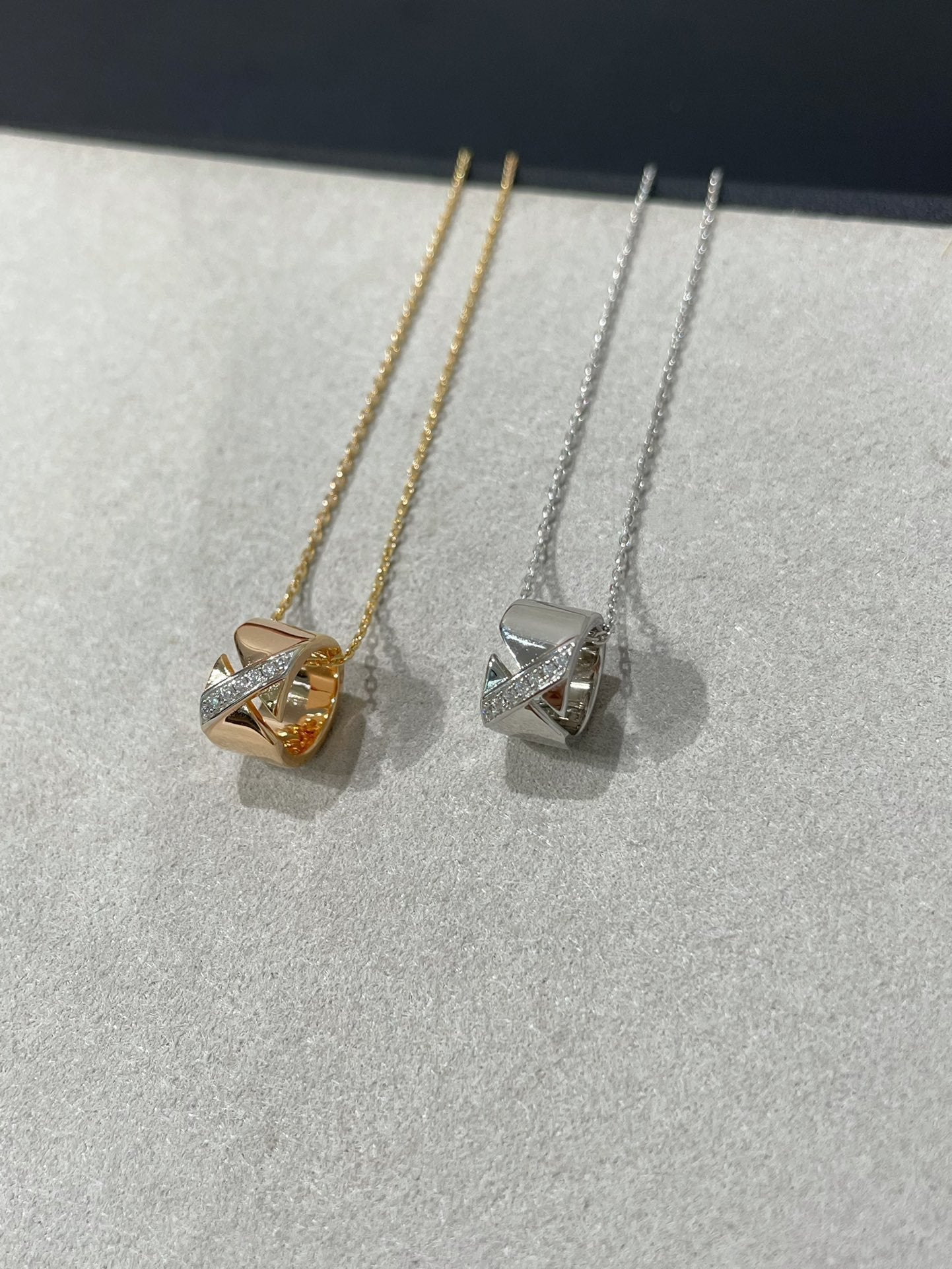 [Royal Top]LIENS EVIDENCE DIAMOND NECKLACE