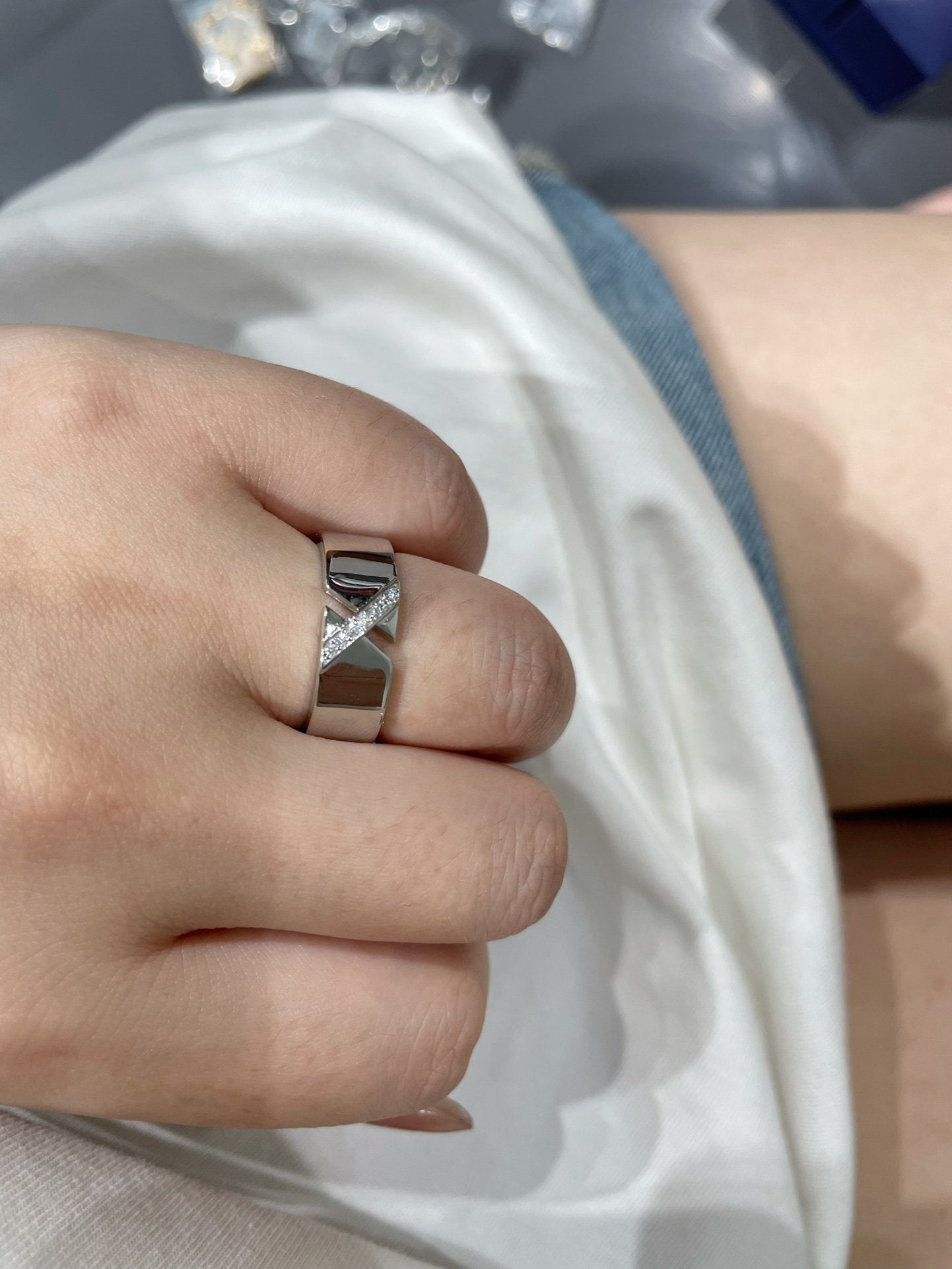 [Royal Top]LIENS EVIDENCE DIAOMOND RING