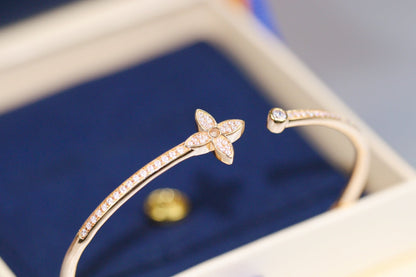 [Royal Top]IDYLLE PINK GOLD OPEN BRACELET DIAMOND PAVED