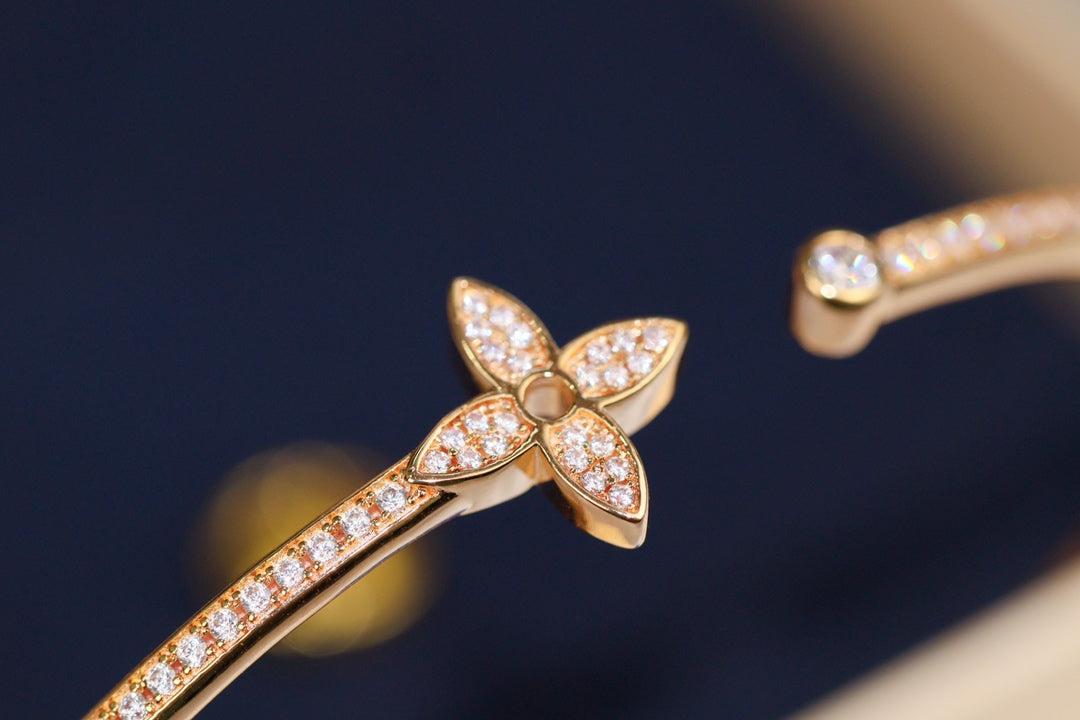 [Royal Top]IDYLLE PINK GOLD OPEN BRACELET DIAMOND PAVED