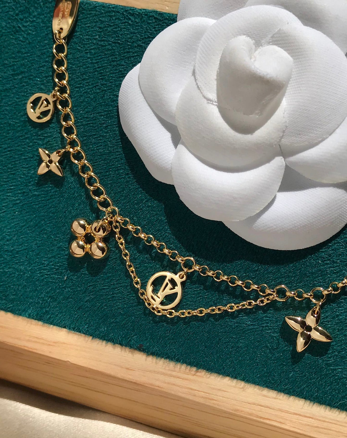 [Royal Top]BLOOMING PINK GOLD MOP BRACELET