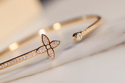 [Royal Top]IDYLLE GOLD OPEN BRACELET DIAMOND PAVED