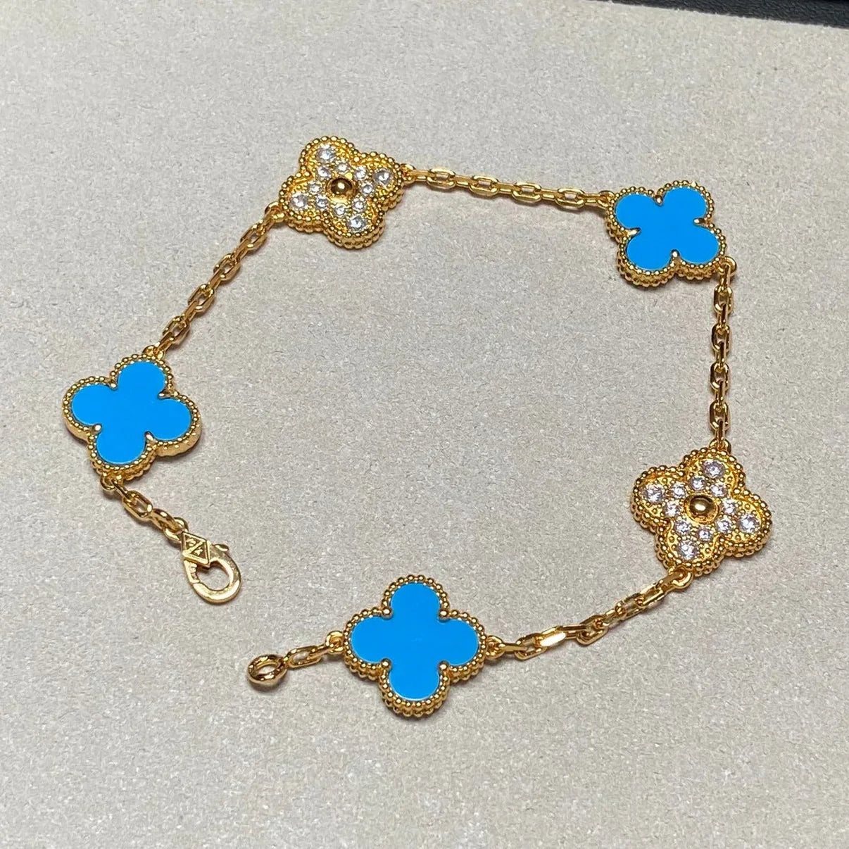 [Royal Top] CLOVER 5 MOTIF BLUE AGATE BRACELET COLLECTION