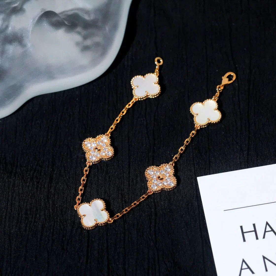 [Royal Top]CLOVER WHITE PEARL MOP 5 MOTIF BRACELET COLLECTION