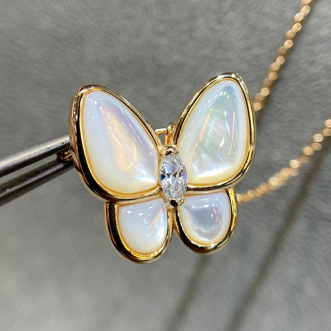 [Royal Top]BUTTERFLY MOP DIAMOND NECKLACE