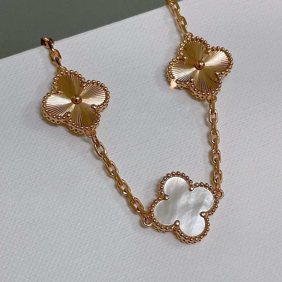 [Royal Top]CLOVER WHITE PEARL MOP 5 MOTIF BRACELET COLLECTION