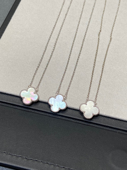[Royal Top]CLOVER MEDIUM SILVER WHITE MOP NECKLACE
