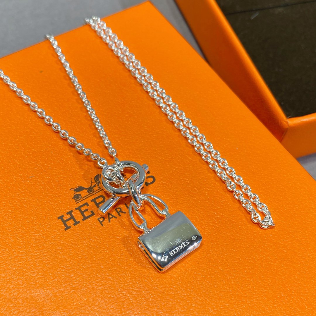 [Royal Top]CONSTANCE PEDANT SILVER NECKLACE