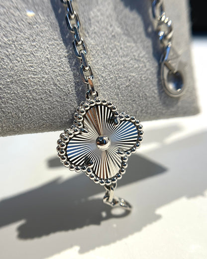 [⭐JeweliWhal] CLOVER 5 MOTIF LASER BRACELET COLLECTION