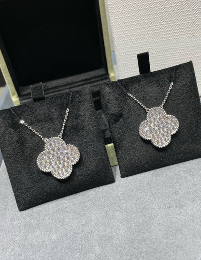 [Royal Top]CLOVER 25MM LARGE PENDANT DIAMOND PAVED SILVER NECKLACE